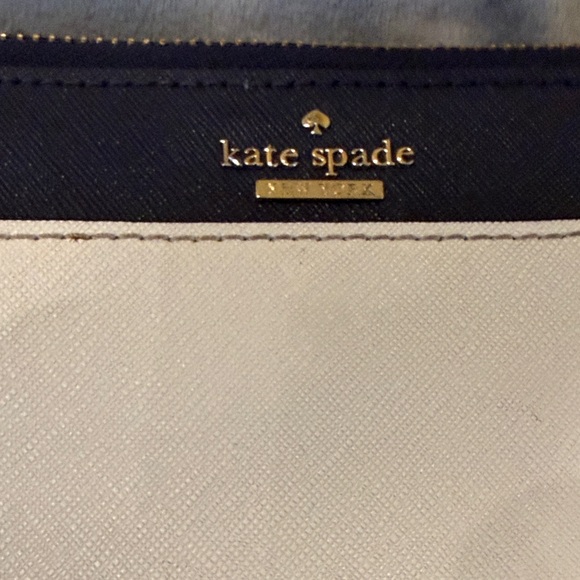 Kate Spade Cameron street crossbody  Bag - Picture 12 of 16